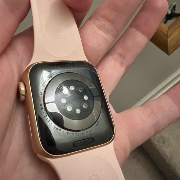 Apple Watch Series 6 40mm - Picture 4 of 4